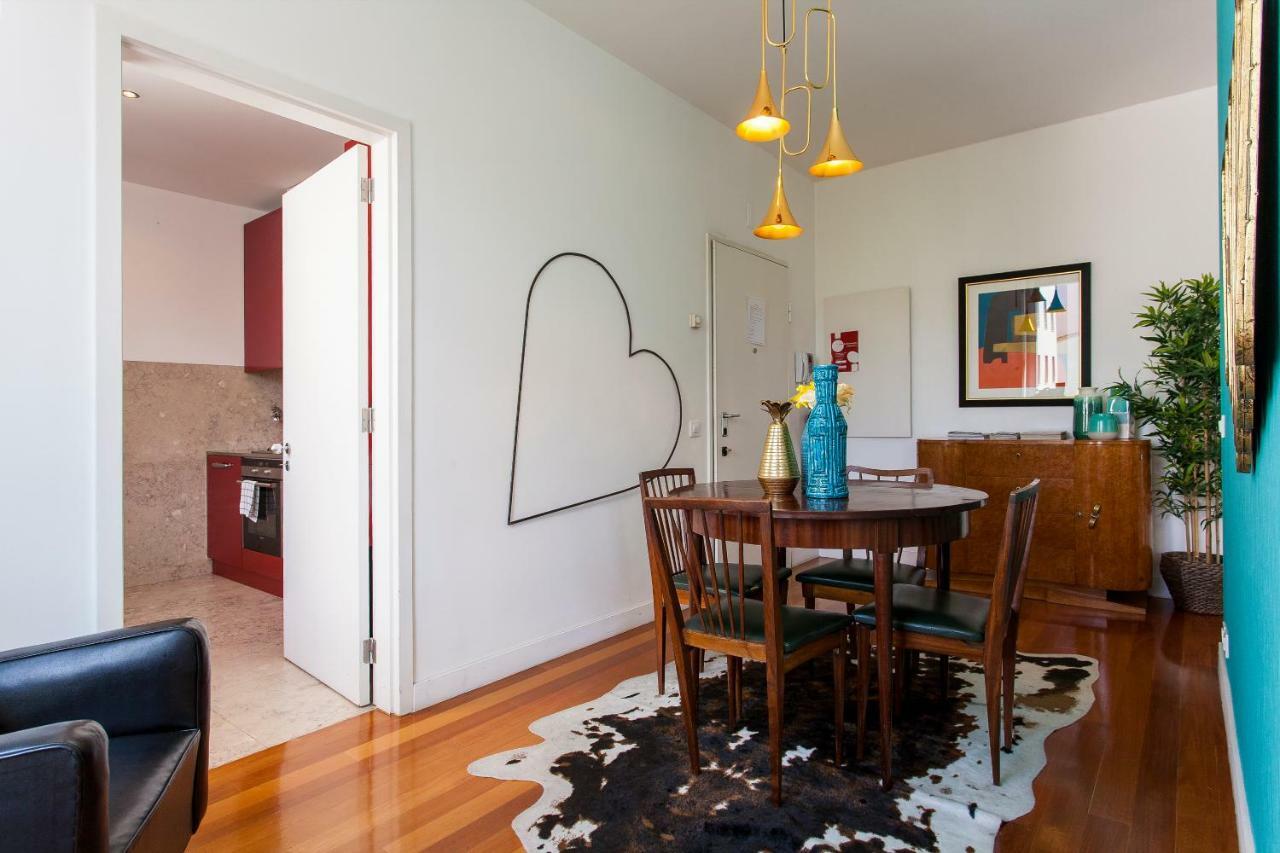 Apartment Carmo Lisbon Bagian luar foto